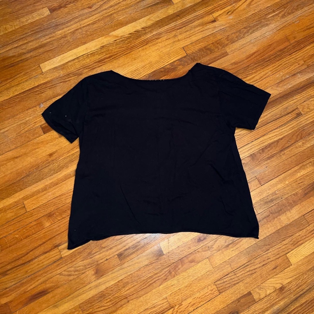 Friends Tee Shirt - Picture 2 of 2